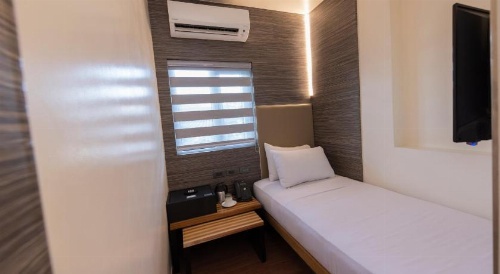 Kabayan Hotel Pasay image 6